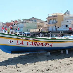 https://apartamento-carihuela-beach-sun.hotelsinnerja.org
